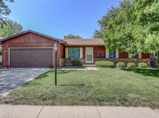 2313 Osage Dr, Champaign, IL 61821