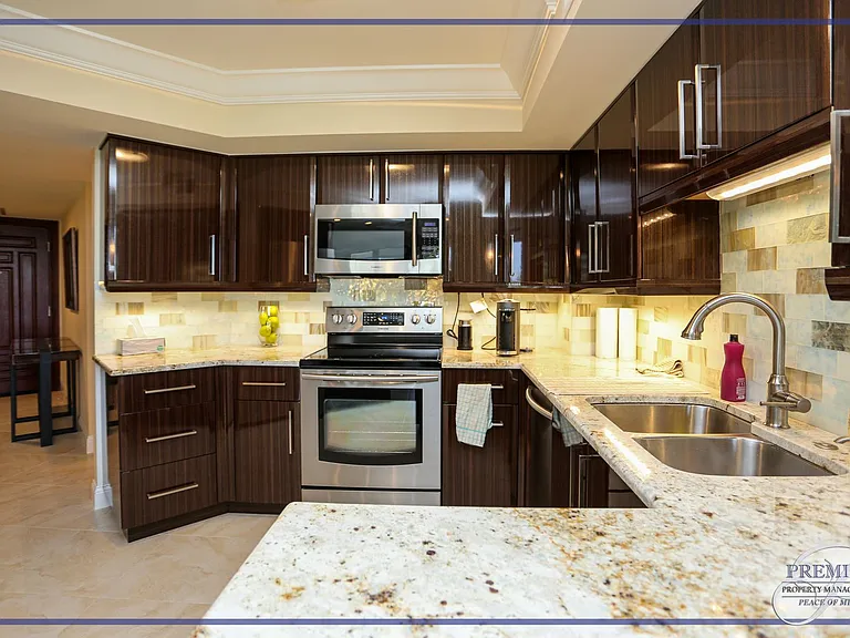 4551 Gulf Shore Blvd N #301 — Photo 9