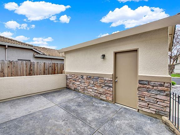 5th image of 1013 Mission Bay Drive