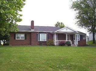 55 Maple St, Gettysburg, PA 17325