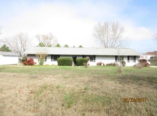 903 Lakewood Dr, Kingston, TN 37763