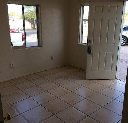 3rd image of 123 W Missouri St APT 2