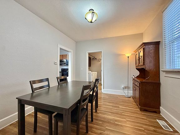 4th image of 2805 W Maryland St