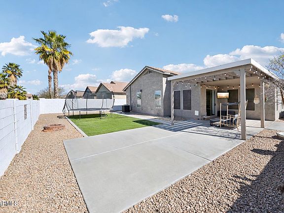 5th image of 41264 N VINE Avenue