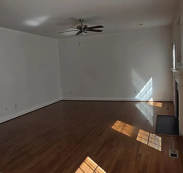 5591 Scotsview Dr — Photo 12