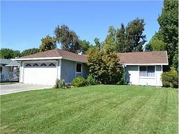 1st image of 200 Glacier Pl
