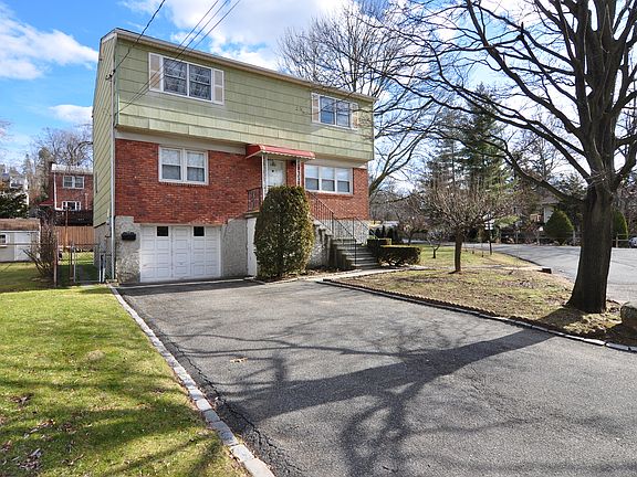 2nd image of 180 Helena Ave