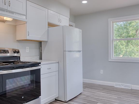 4th image of 4802 Mill Rd #1/2