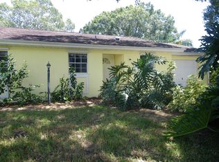 1049 Phelps St, Sebastian, FL 32958