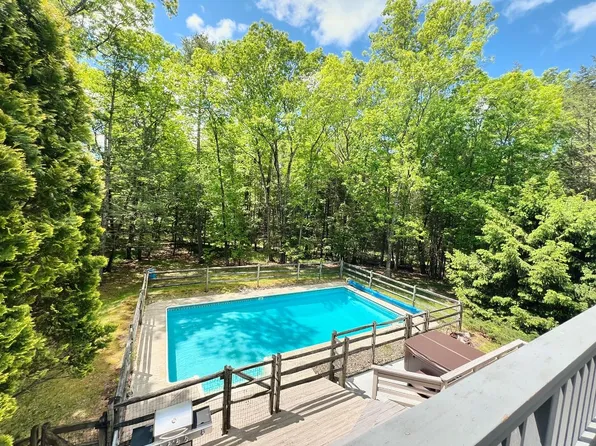 9Z Munchkin Ln, Kingston, NY 12401