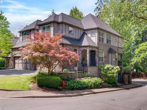 4798 Auburn Ln, Lake Oswego, OR 97035
