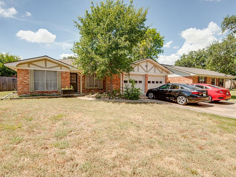 Listing photo 3