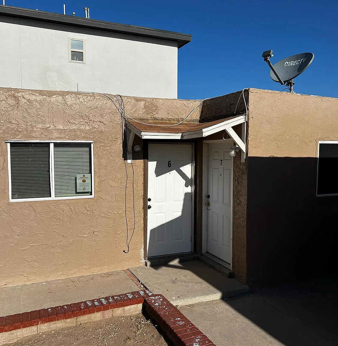 1 bed, 1.0 bath, 460 sqft, $745 — Photo 1