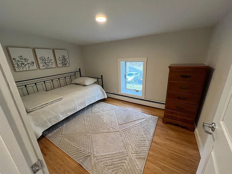 1141 Albany Post Rd #3 — Photo 8