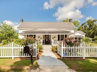 43 Graham Methodist Church Rd, Baxley, GA 31513