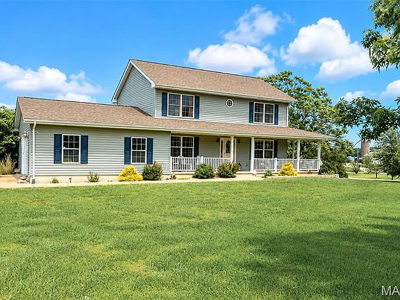 4th image of 301 Ridgewood Ct