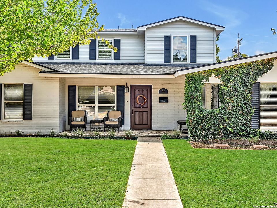 1st image of 502 CALUMET PL