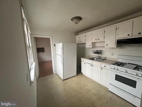 5th image of 7235 Dungan Rd
