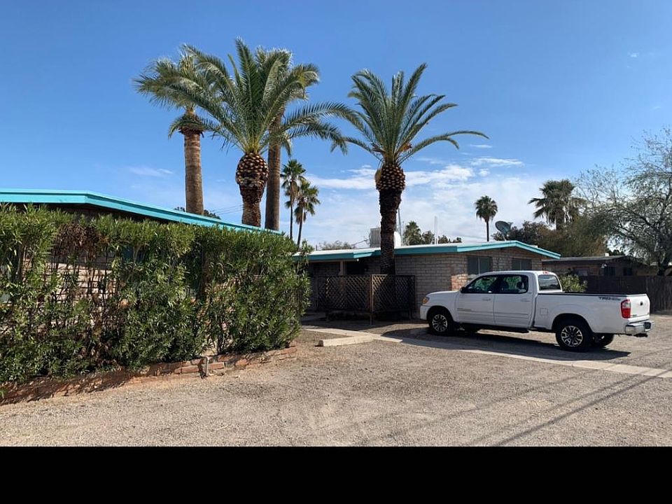 1st image of 1520 N Dodge Blvd