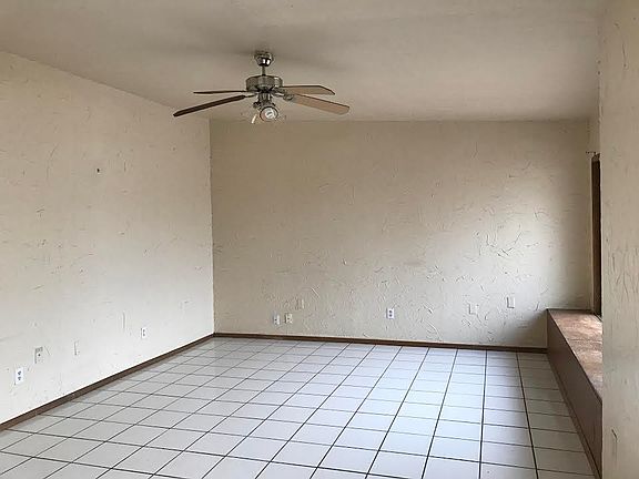 2nd image of 5852 Laramie Cir