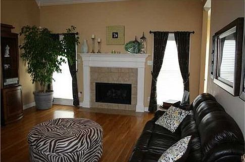 3rd image of 1704 Belledeer Dr W