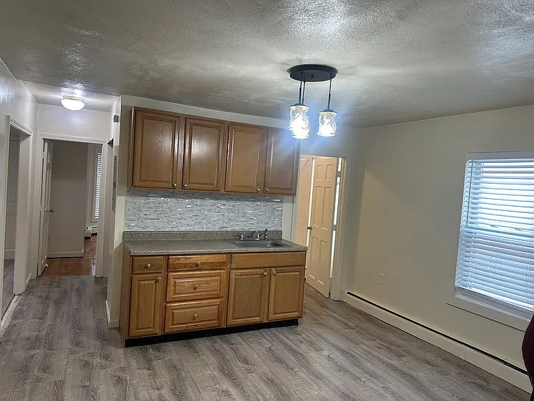 26 Grove St #1 — Photo 2