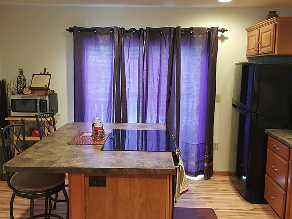 Kitchen to outside patio 