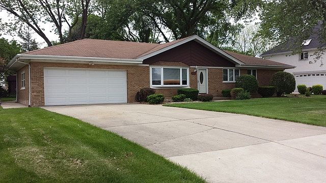 1st image of 8121 W 91st St