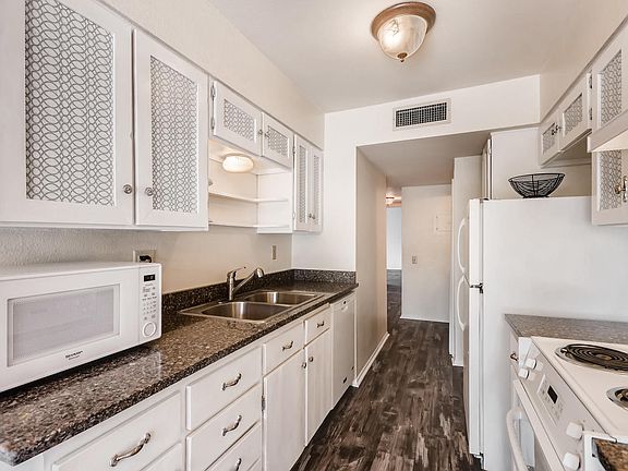 4th image of 5608 S Bounty Ct Unit E