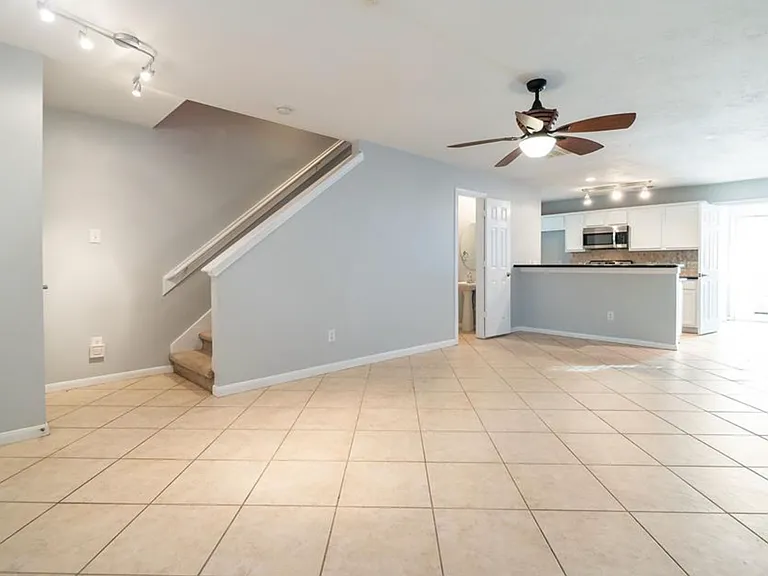 1419 Cleveland St — Photo 4