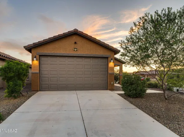 10567 W Waveland Dr, Marana, AZ 85653