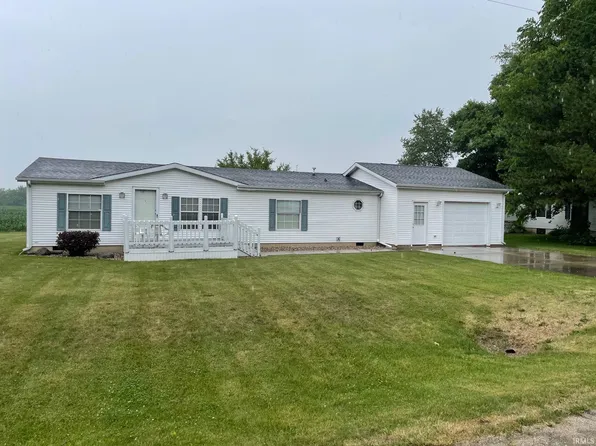 566 N Paradise Dr, Rochester, IN 46975