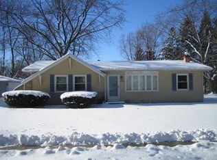 5S380 Scots Dr, Naperville, IL 60563
