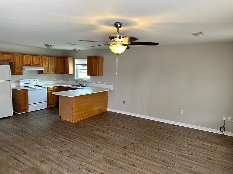 54049 Martin St #4 — Photo 3