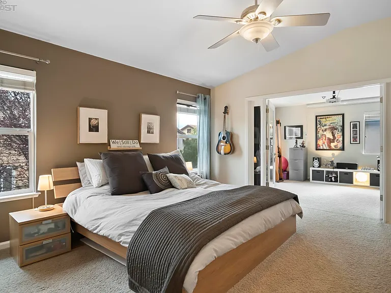 5687 Walnut St — Photo 13