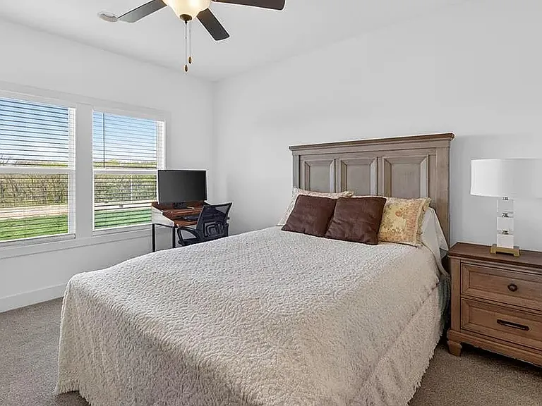 8808 N Clarion Ave — Photo 22