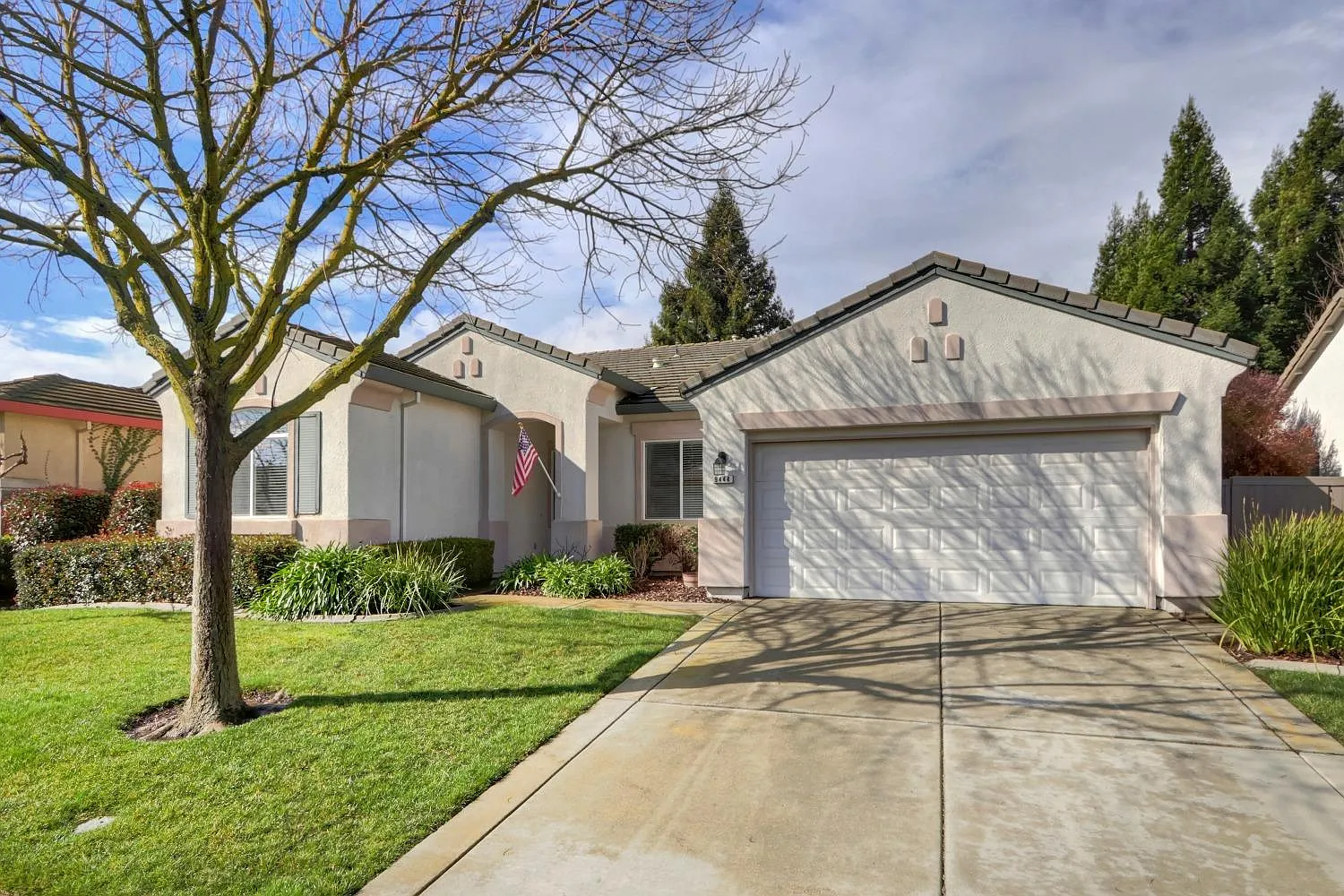 9444 Century Oaks Ln photo 1