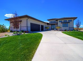 7773 Kryptonite Ln, Castle Rock, CO 80108
