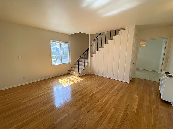 2nd image of 2026 N Argyle Ave #2026