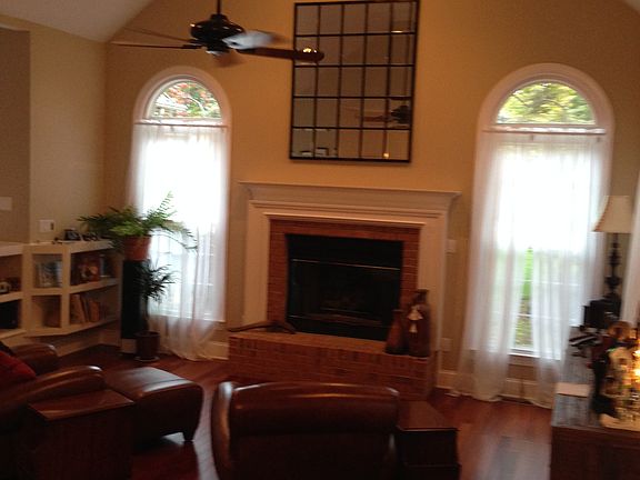 Living room gas fire place