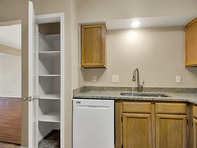 2203 Place Rebecca Ln #C2 — Photo 10