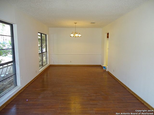 2nd image of 3518 Oakheath
