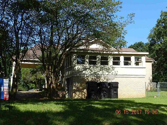 2nd image of 200 Rawley Dr