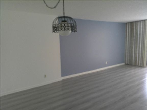 5th image of 410 NW 68th Avenue #411