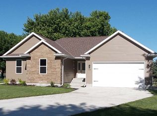 1113 2nd Ave, Aurora, NE 68818