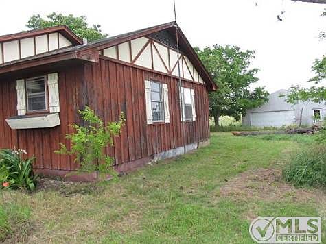 4th image of 5922 County Road 4209