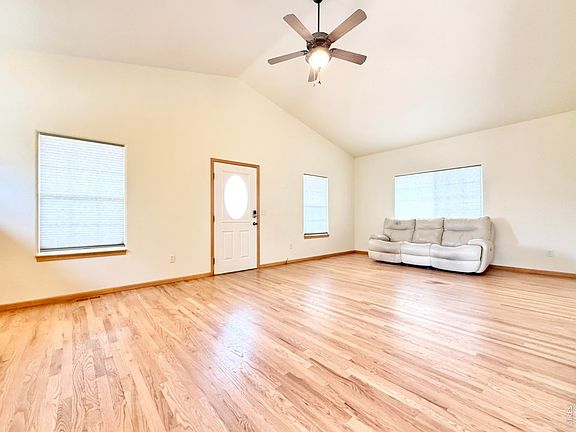 5th image of 5627 W 16th St Rd