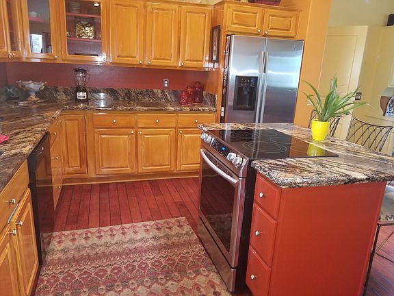 Lots of Counter Space
