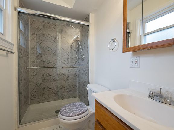 2nd image of 7309 N Ashland Ave #1D