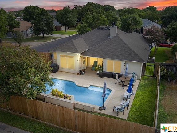 2nd image of 4819 Box Canyon Dr